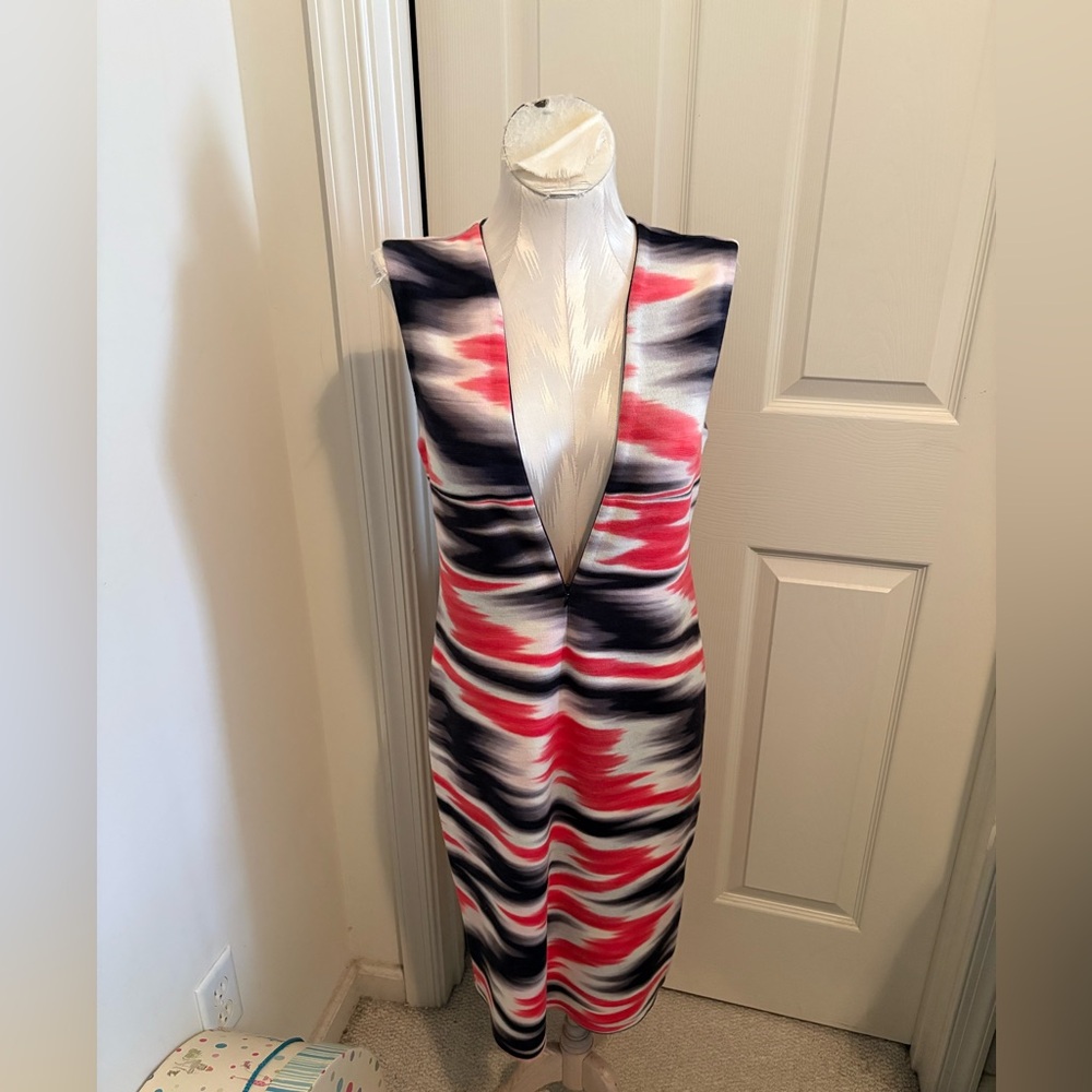 Missoni  NWT $1610 44/8 Deep V Midi Dress Pink/Red, Black,grey  & White  Print